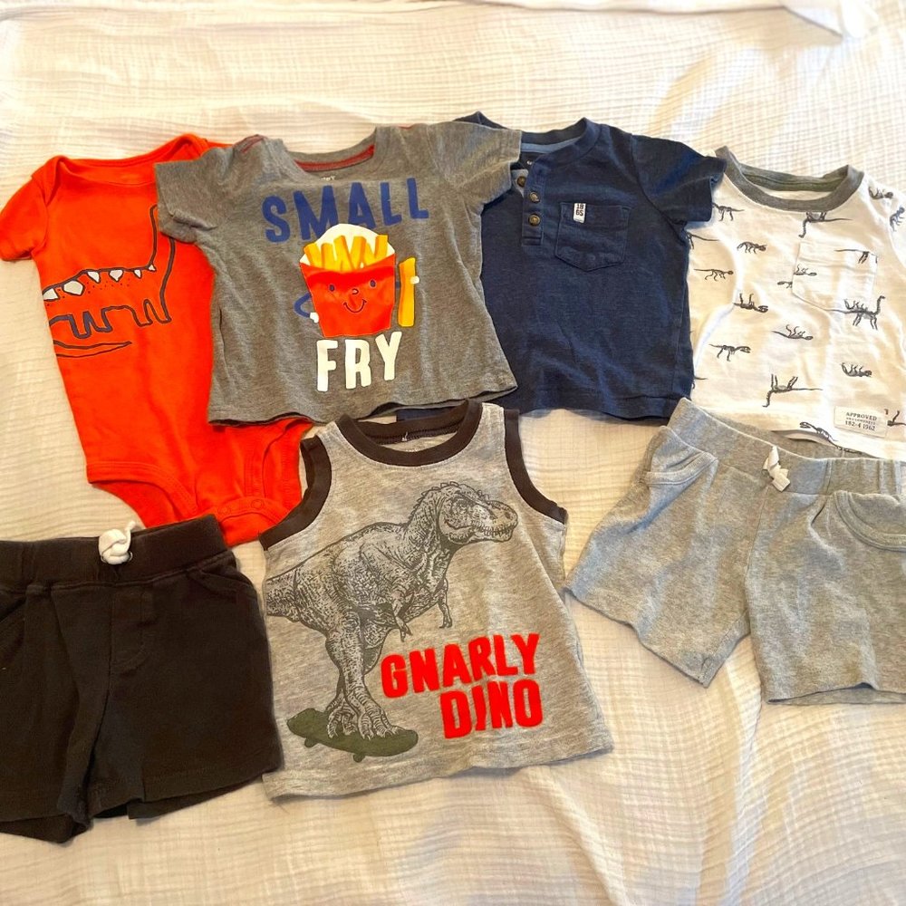 Carters Baby boy summer clothes size 9months